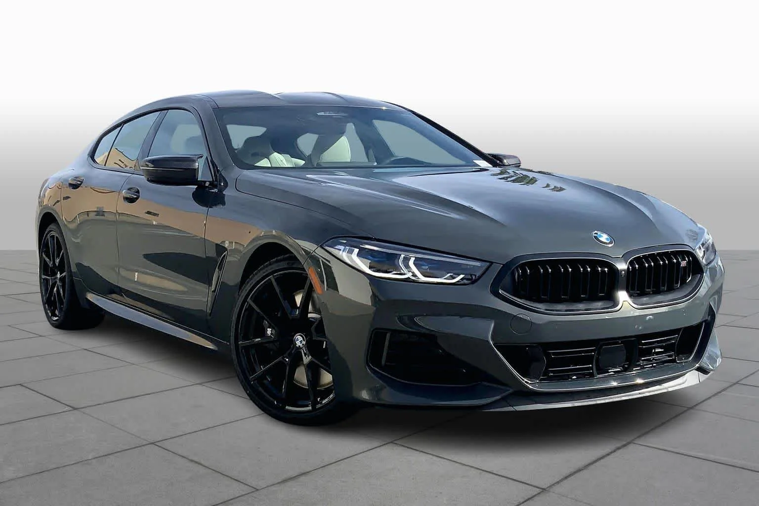 New 2026 Dravit Grey Metallic BMW M850i image 2