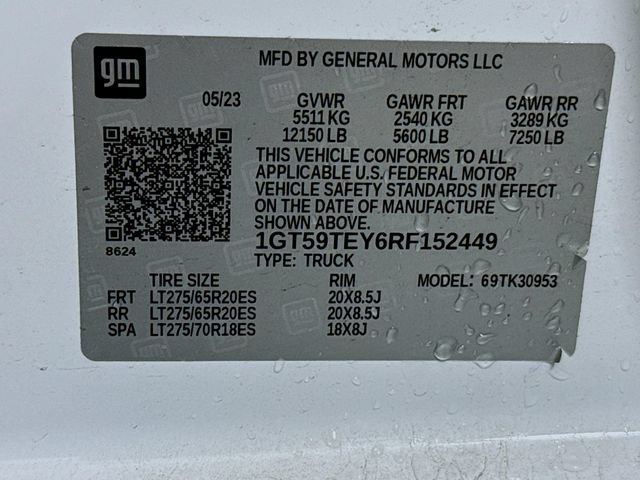 Used 2024 Summit White GMC SLE image 30