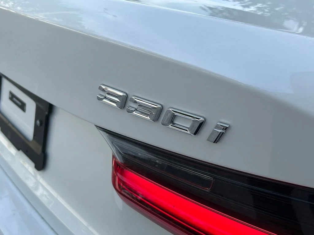 Used 2025 White BMW 330i image 39