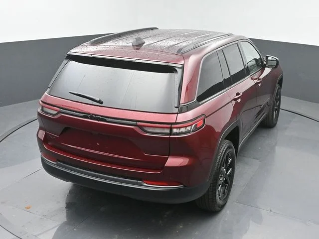 New 2026 Velvet Red Pearlcoat Jeep Altitude image 39