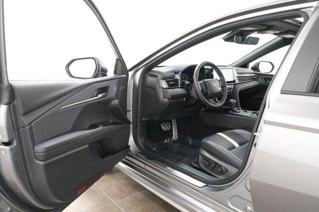 Certified Used 2025 PRECIOUS METAL Toyota  image 46