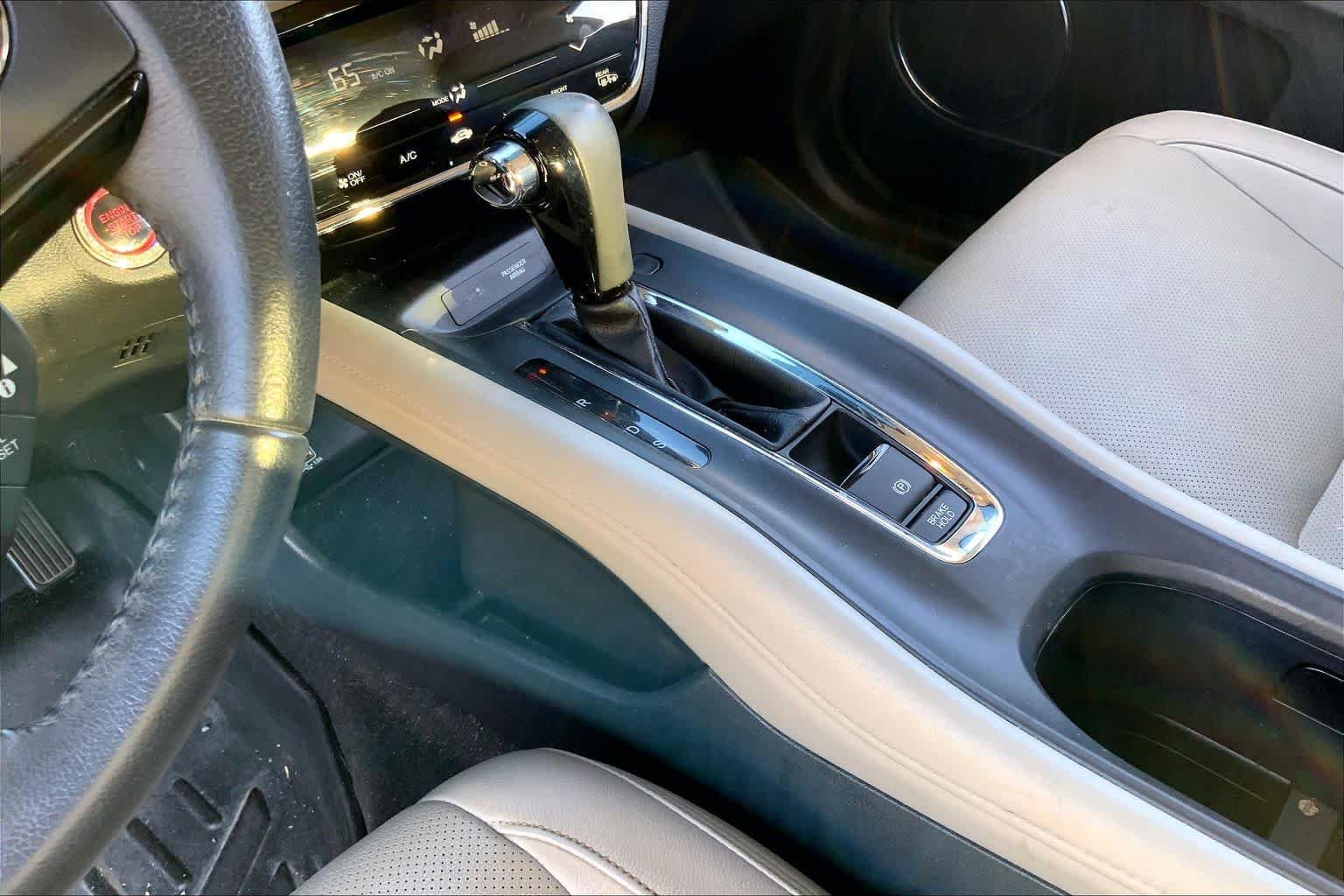Certified Used 2019 Modern Steel Metallic Honda EX-L image 17