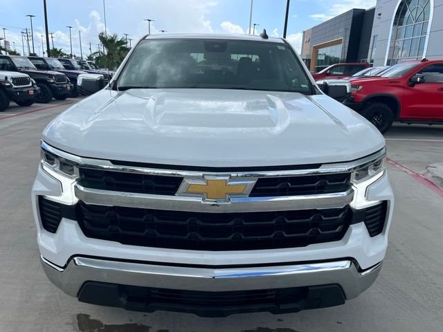 Used 2025 White Chevrolet LT image 2