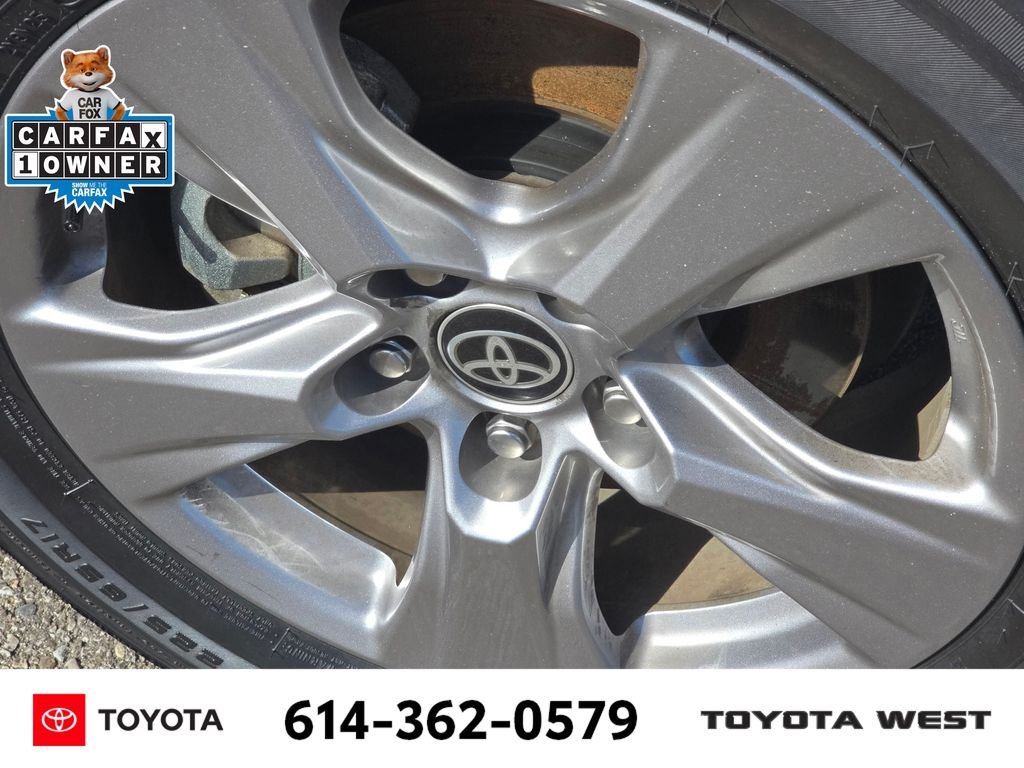 Used 2025 White Toyota XLE image 12
