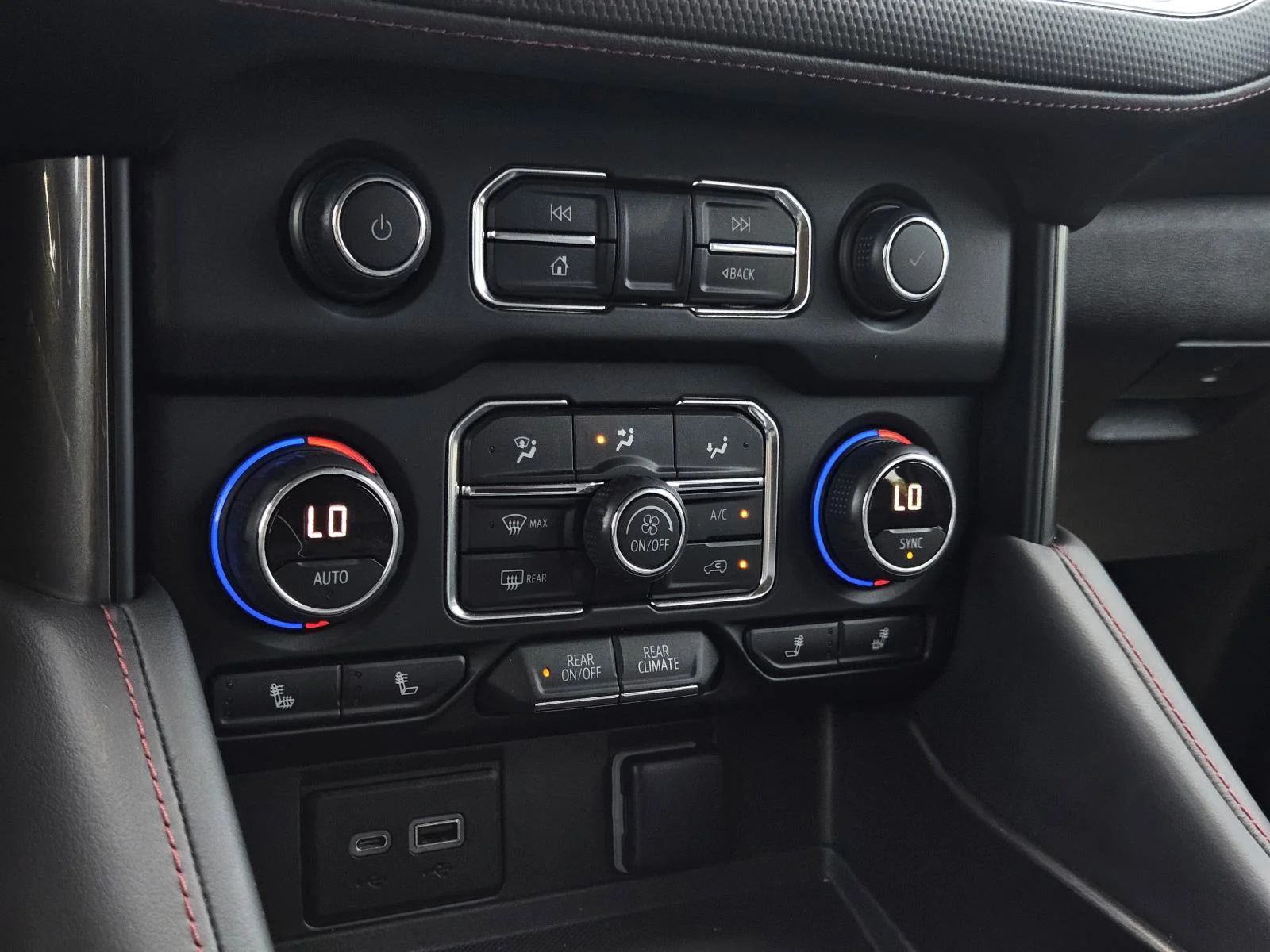 2023 Chevrolet Tahoe RST - Photo 24