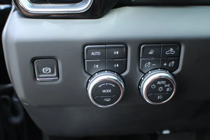 Certified Used 2025 Onyx Black GMC Denali Ultimate image 7