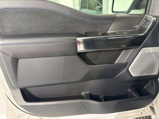 Used 2025 White Ford Platinum image 17