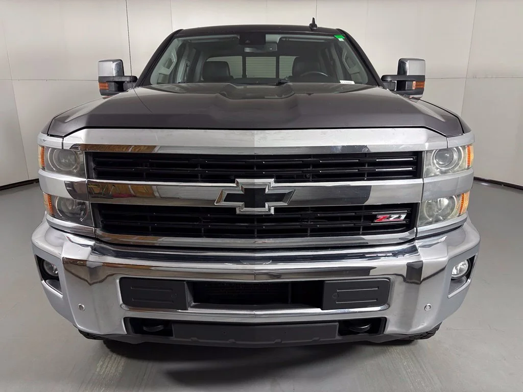 Used 2015 Gray Chevrolet LTZ image 3