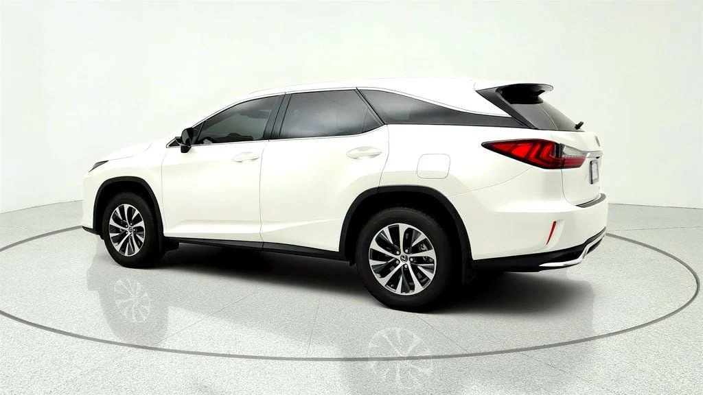 Used 2022 Eminent White Pearl Lexus RX 350L AWD w/ Premium Package & Heated/Ventilated Seats image 7