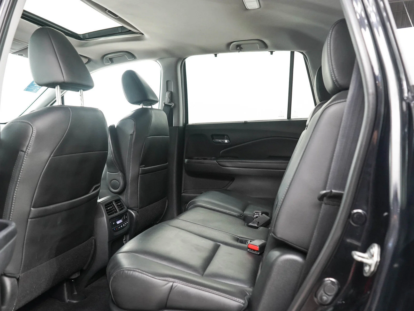 Used 2021 Crystal Black Pearl Honda Black Edition AWD image 16