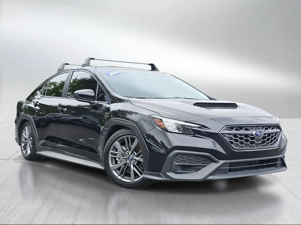 Used 2023 Crystal Black Silica Subaru Base image 1