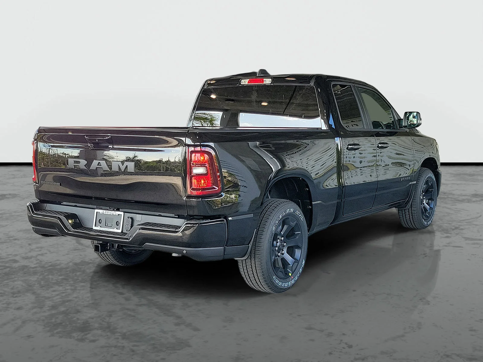 New 2026 Diamond Black Crystal Pearl-Coat Exterior Paint RAM Big Horn image 1