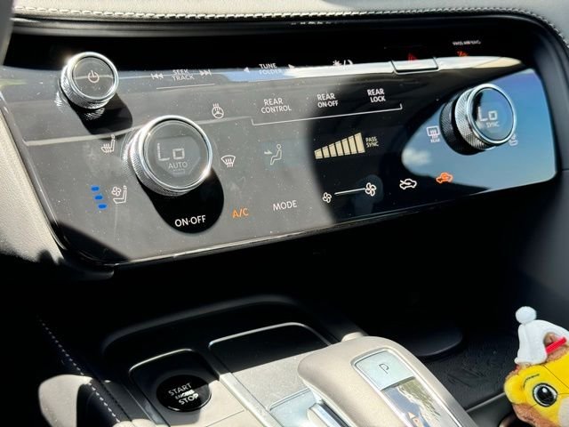 New 2027 Gray INFINITI LUXE image 35