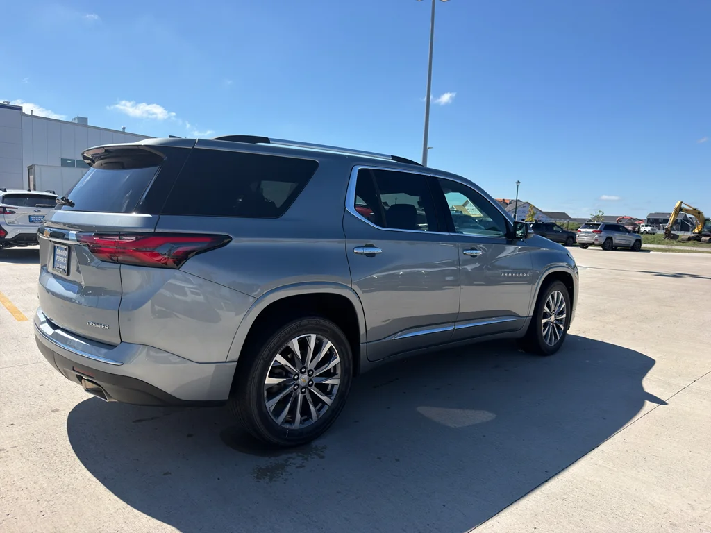 Used 2023 Sterling Gray Metallic Chevrolet Premier image 5