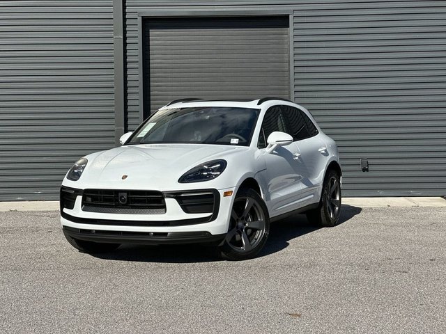 2026 Porsche Macan 