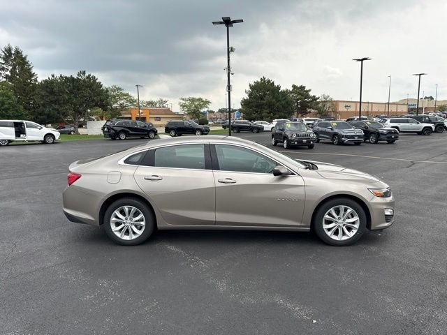 Used 2025 Gray Chevrolet LT image 5