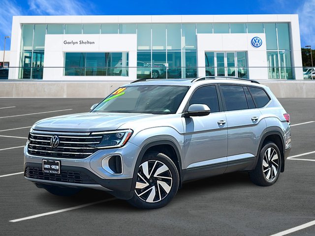 Pre-Owned 2024 Volkswagen Atlas 2L I-4 gasoline direct injection, DOHC, variable valve control, intercooled turbo, regular unleaded, engine with 269HP FWD 2.0T SE w/Technology
