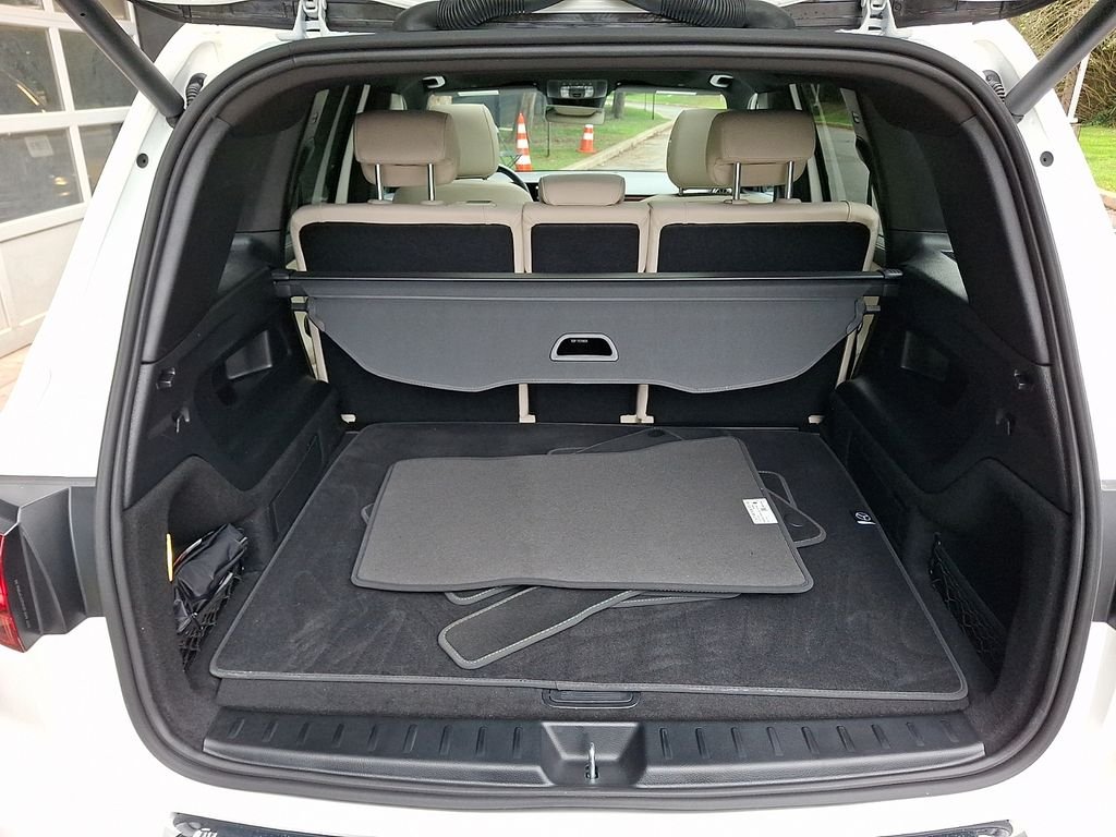 Used 2026 White Mercedes-Benz GLB 250 image 29