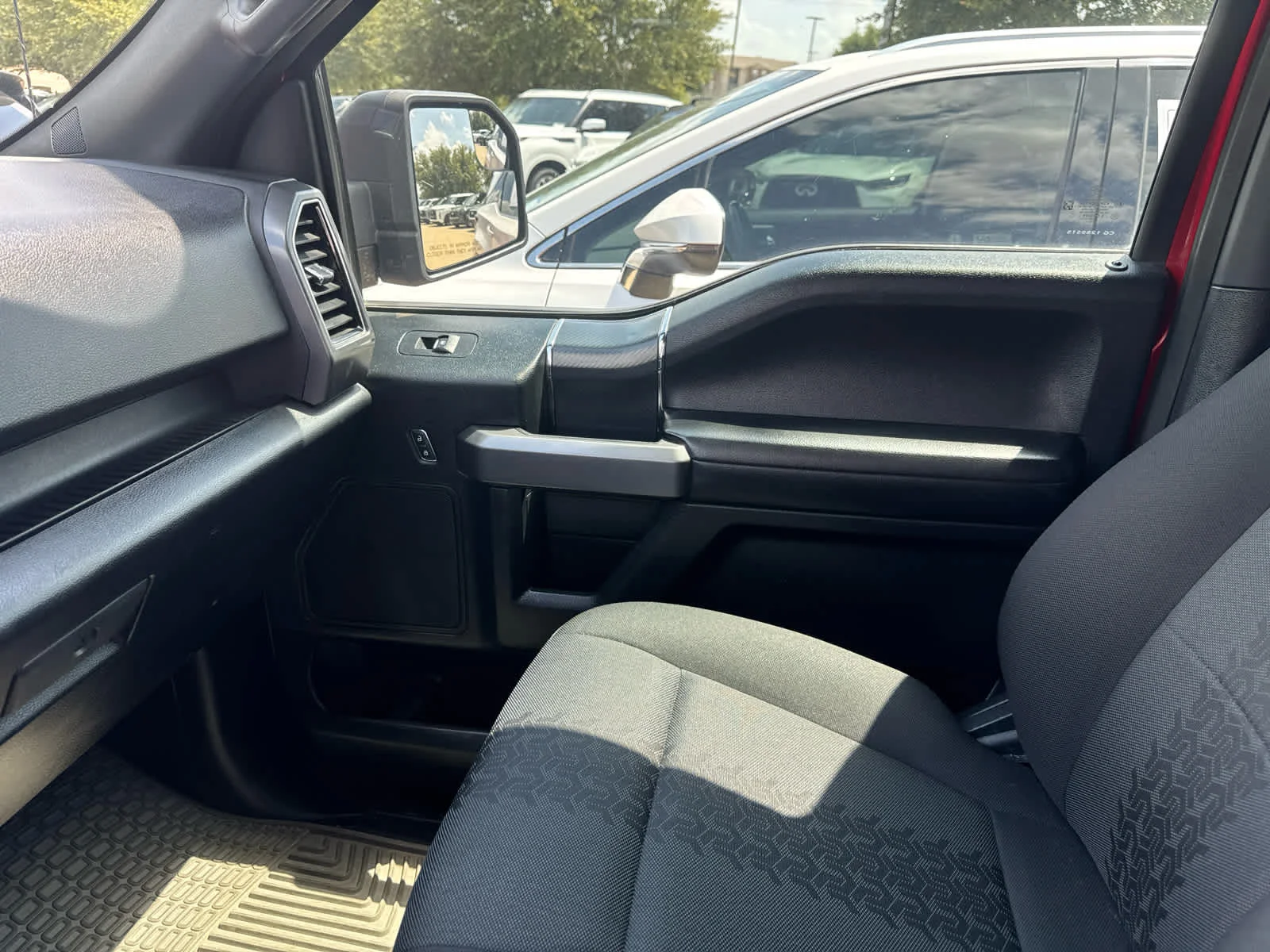 Used 2020 Rapid Red Metallic Tinted Clearcoat Ford XLT image 14