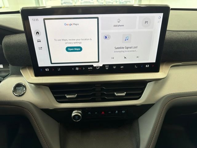 New 2026 Star White Metallic Tri-Coat Ford Active image 28