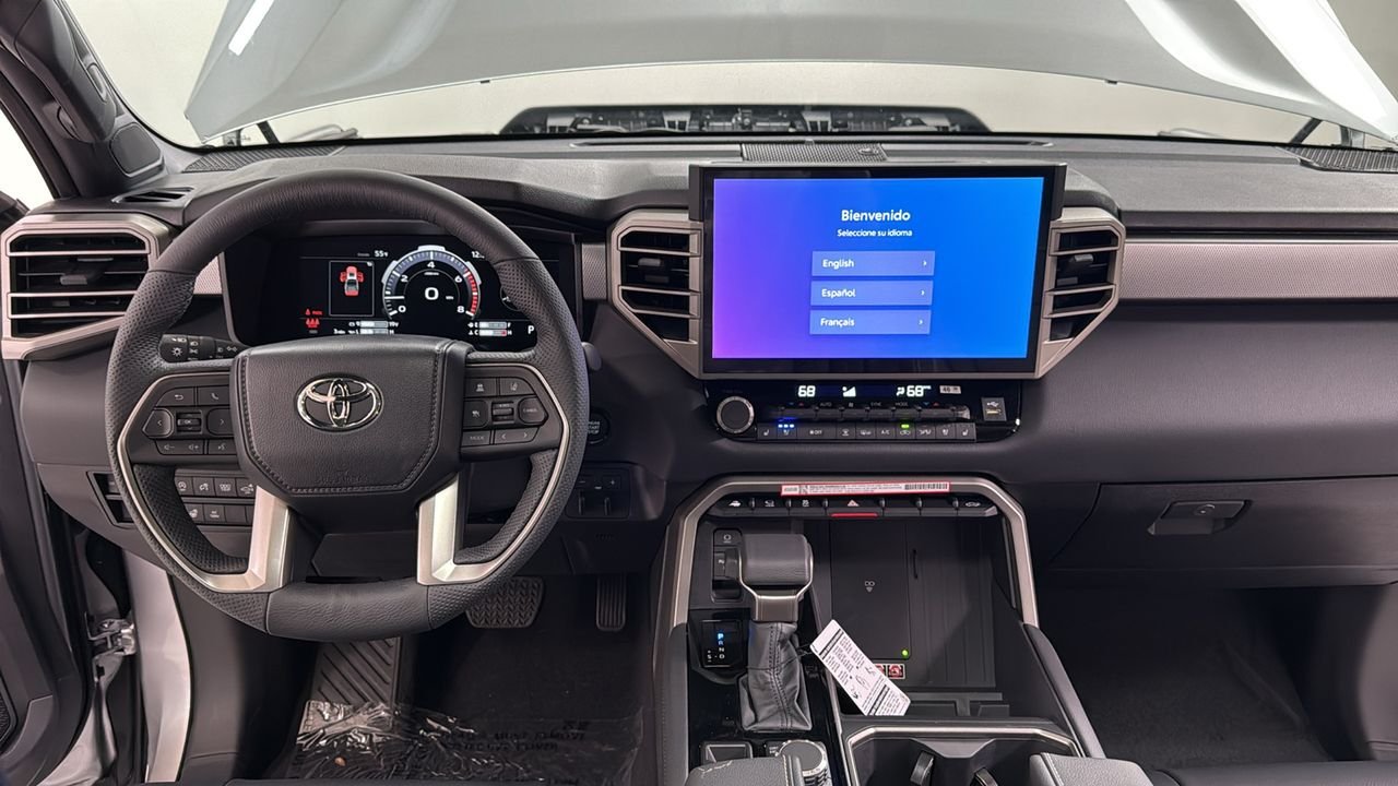 2026 Toyota Tundra Limited - Photo 9
