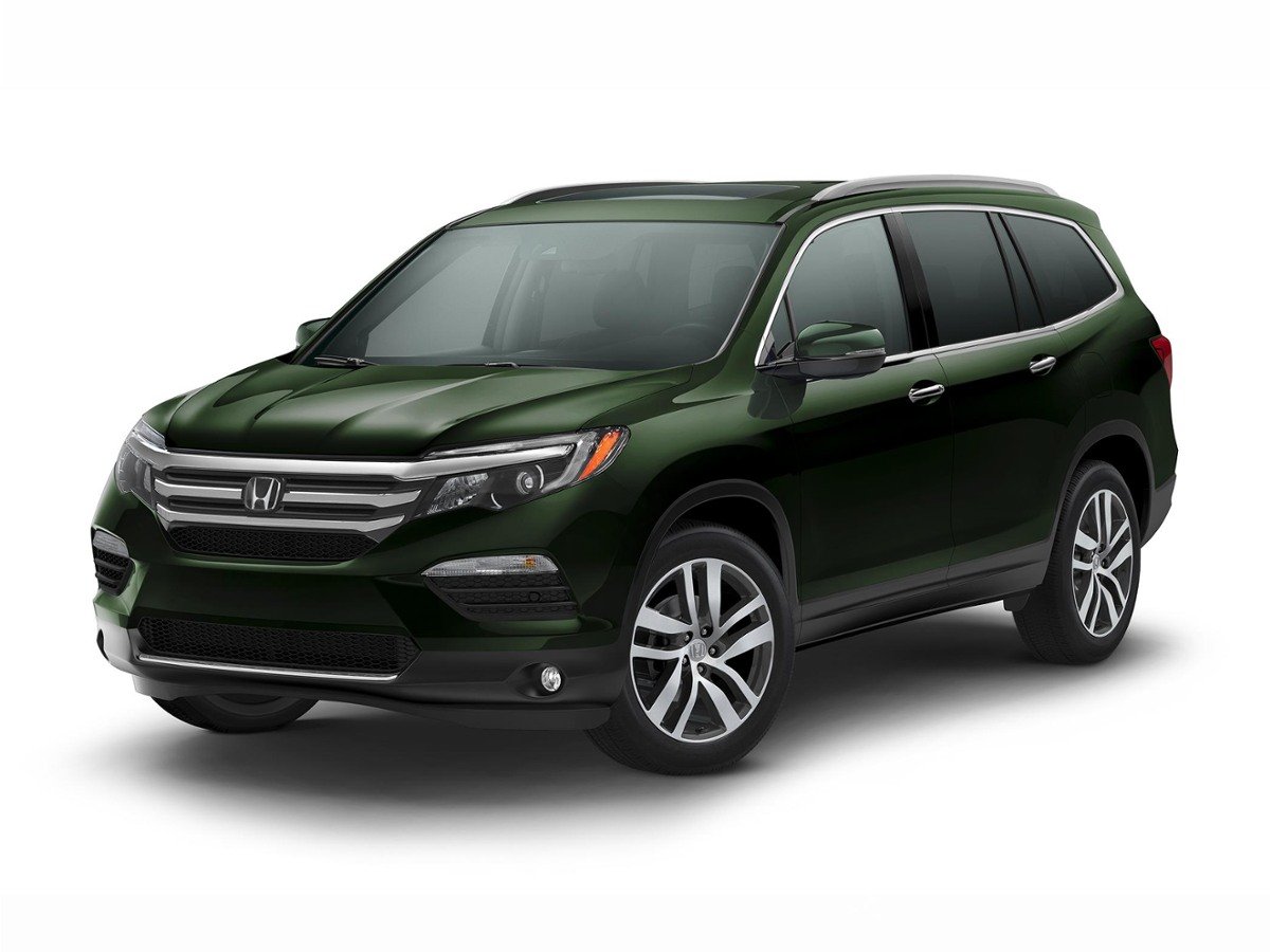 Used 2016  Honda Touring image 2