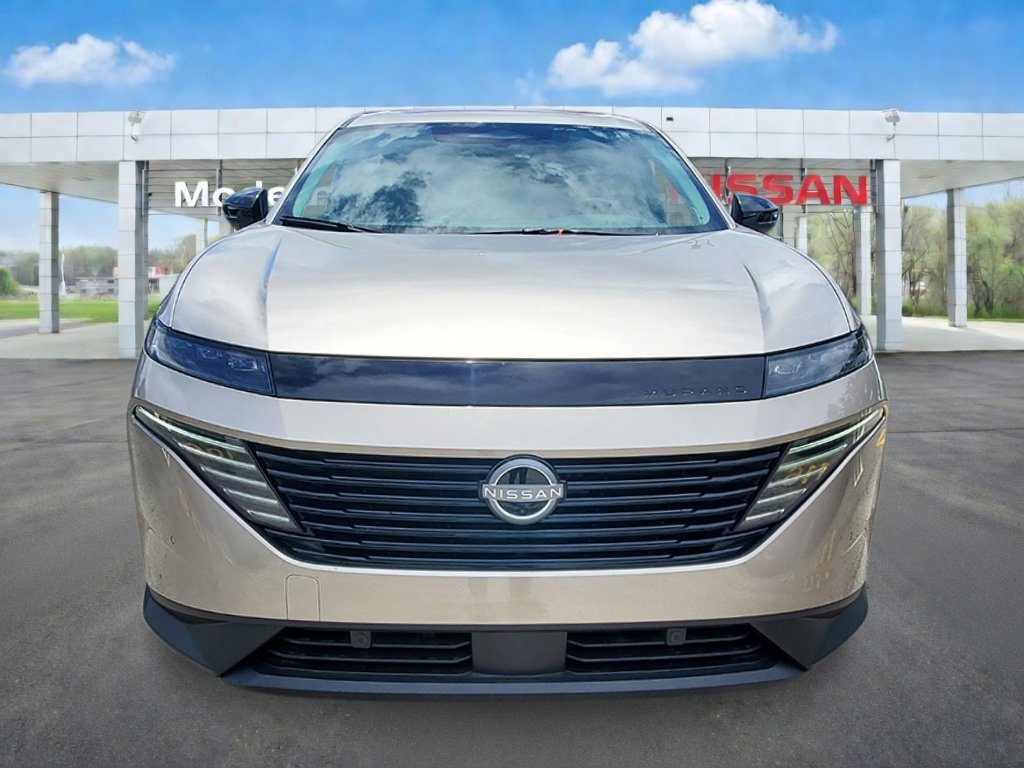 New 2026 Champagne Silver Metallic Nissan SL image 8