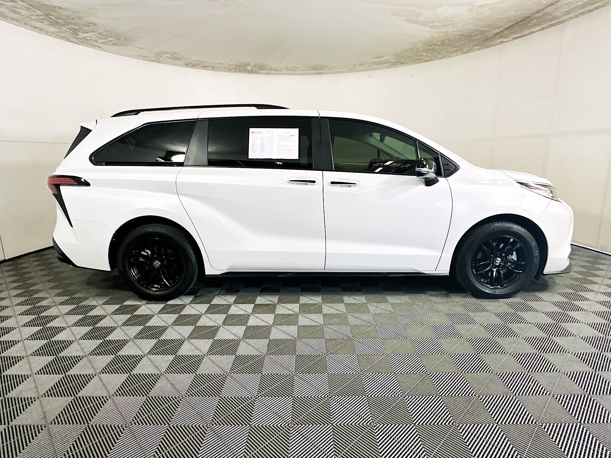 Used 2023 Pearl Toyota Limited image 2
