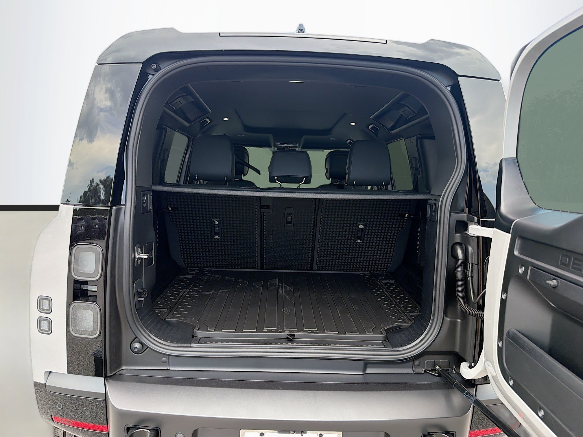 New 2026 Borasco Grey LAND ROVER X-Dynamic SE image 12