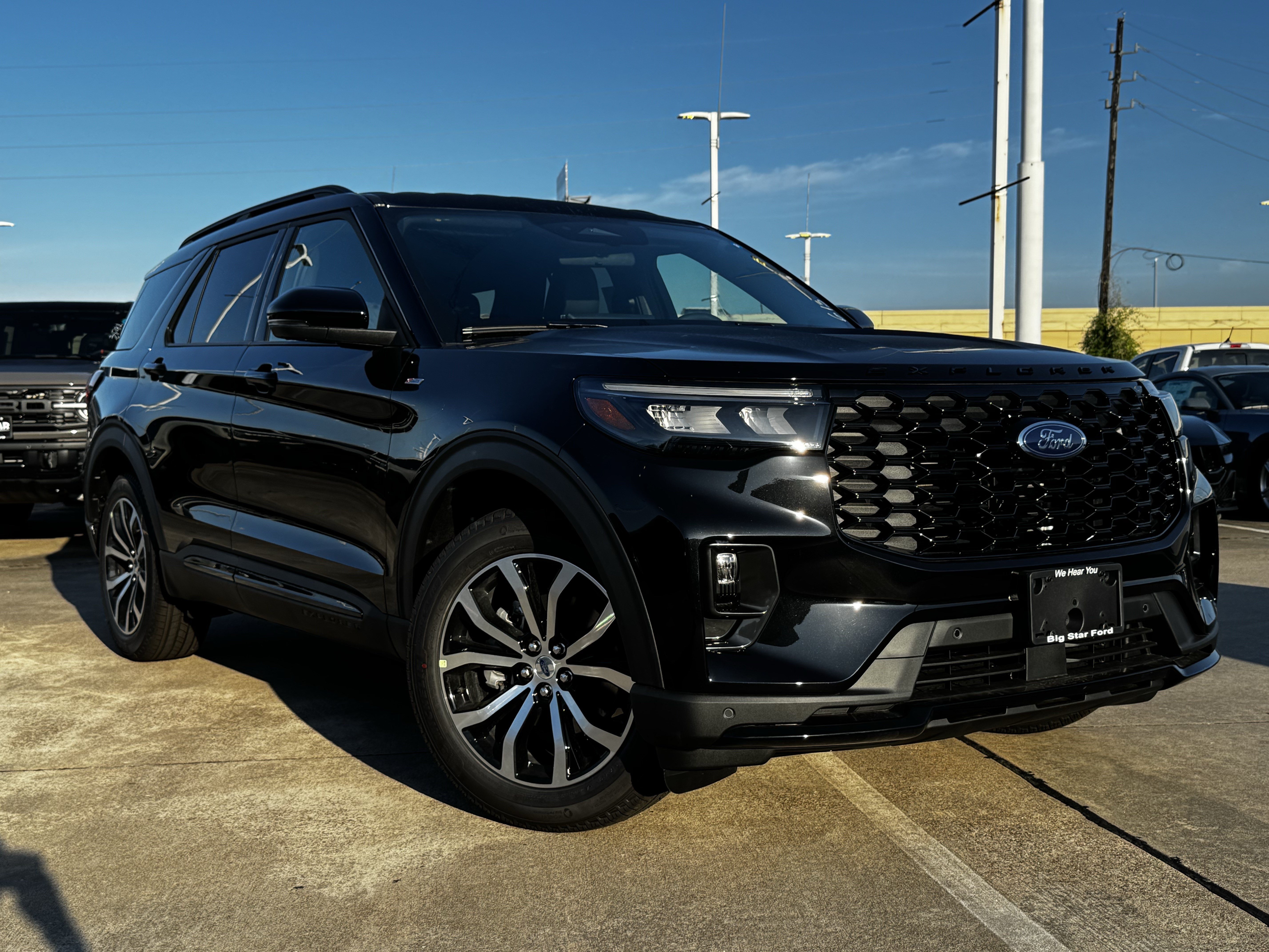 New 2026 Agate Black Metallic Ford ST-Line image 2