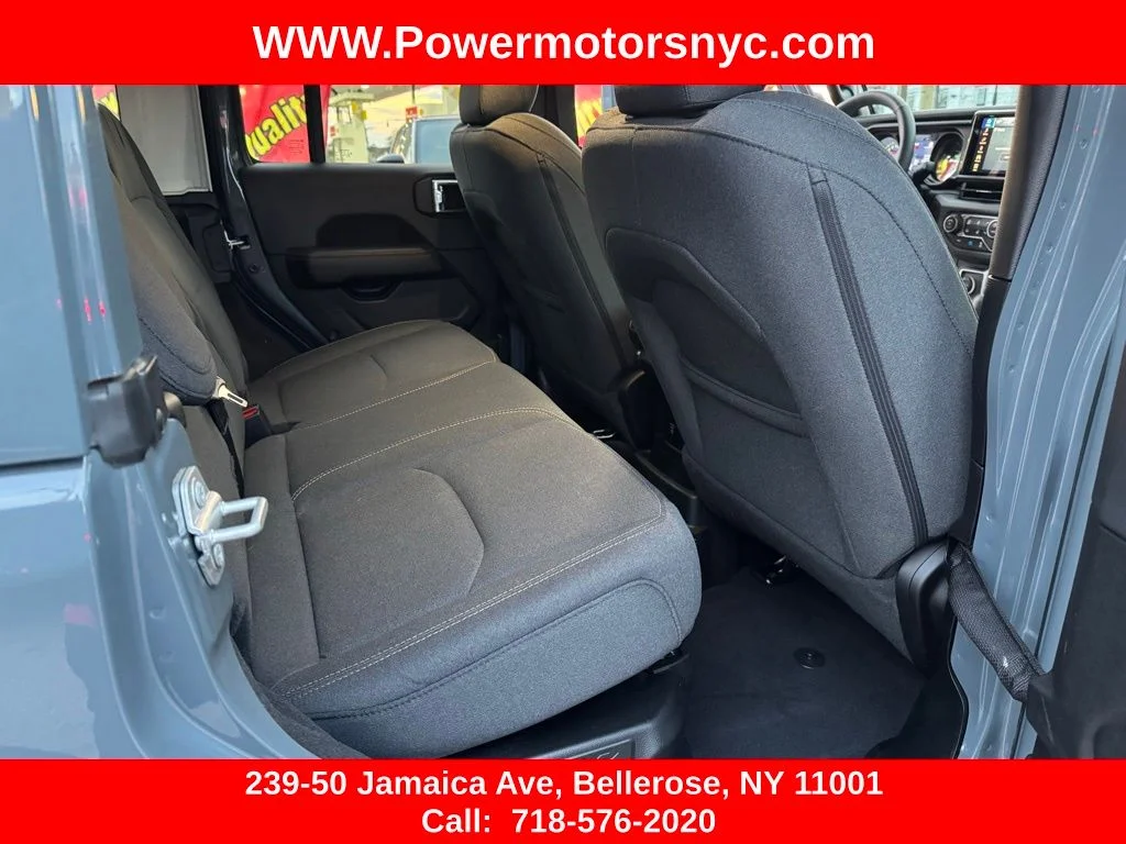 Used 2025 Gray Jeep Sahara 4xe image 24