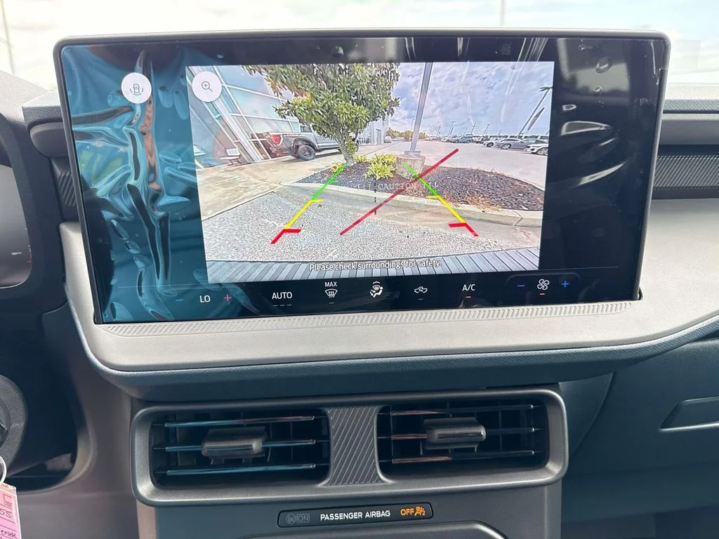 2025 Ford Maverick XL - Photo 12