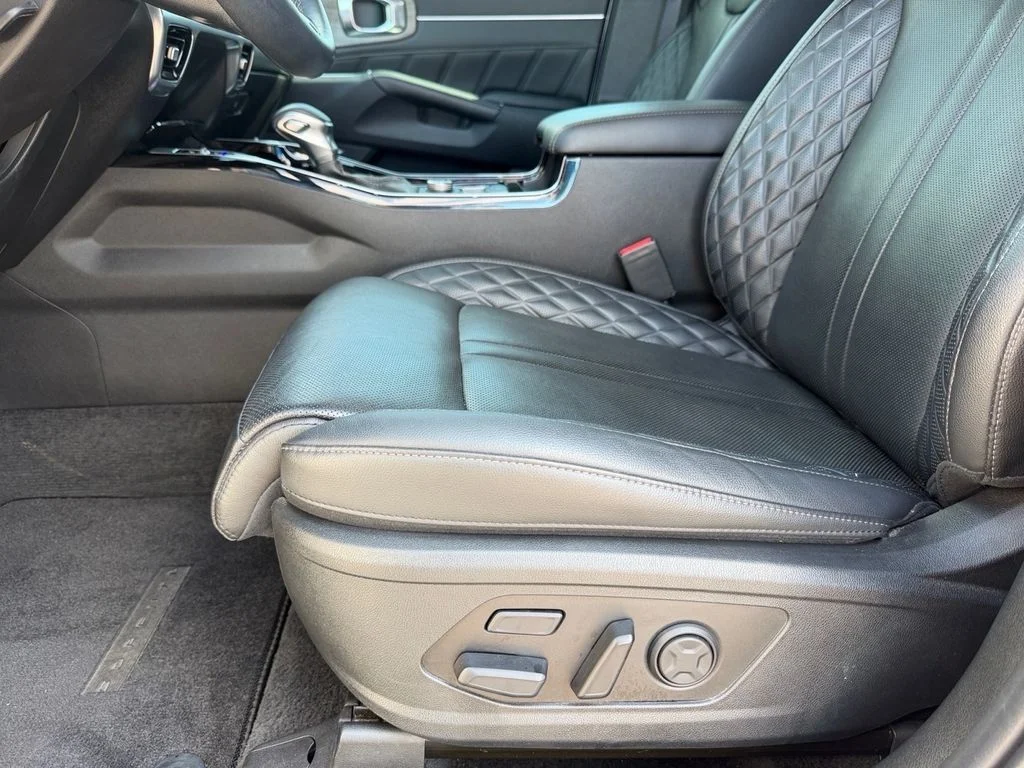 Used 2023 Glacial White Pearl Kia X-Line SX Prestige image 11