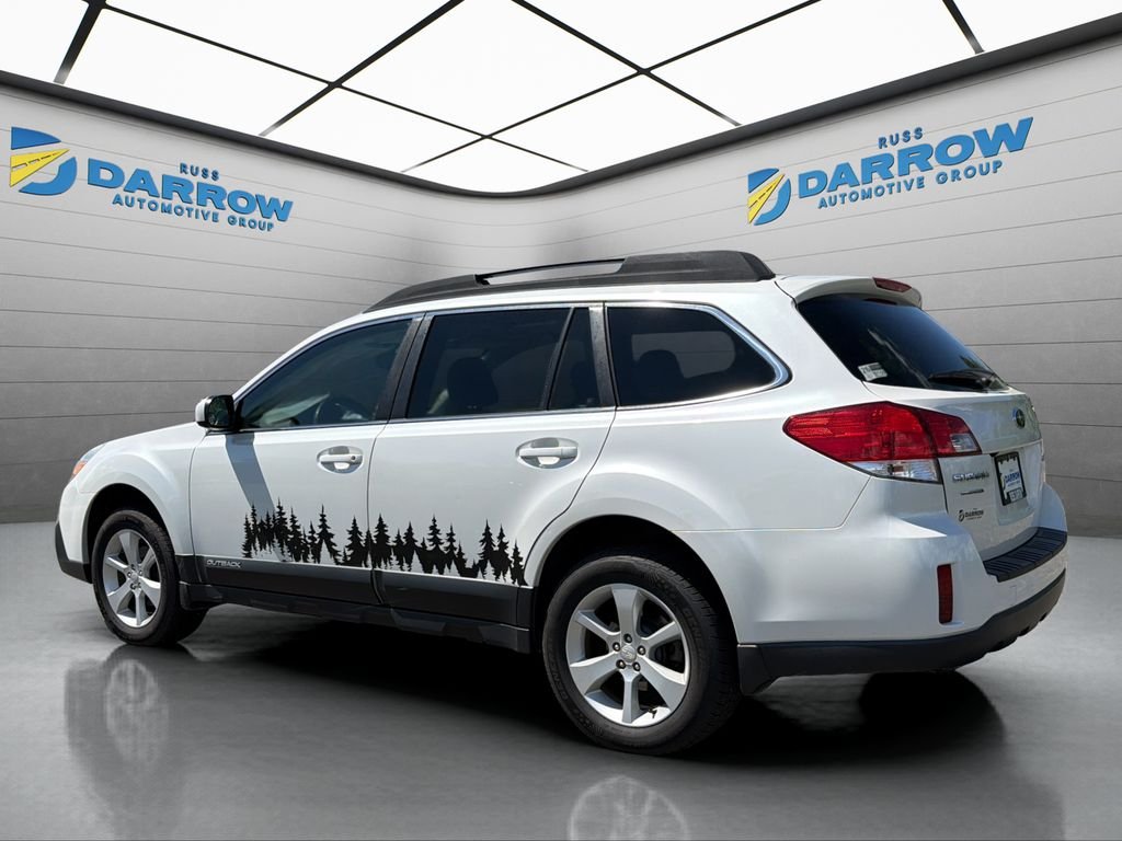 Used 2013 White Subaru 2.5i Premium image 3