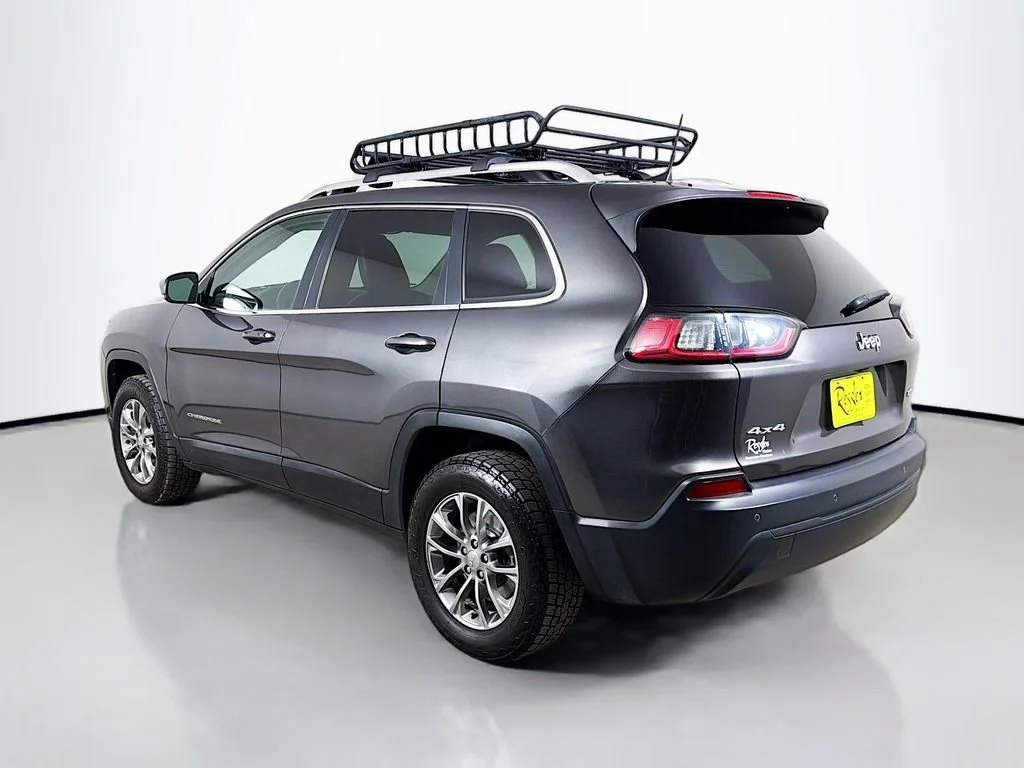 Used 2019  Jeep Latitude Plus image 8