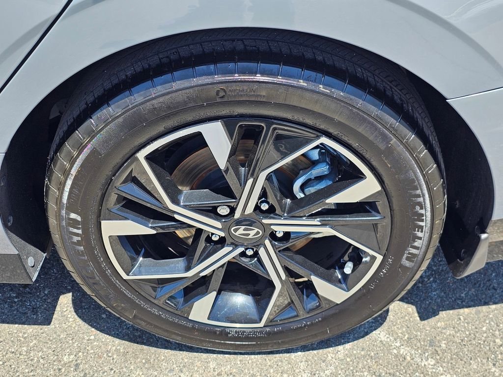2025 Hyundai Sonata SEL - Photo 9