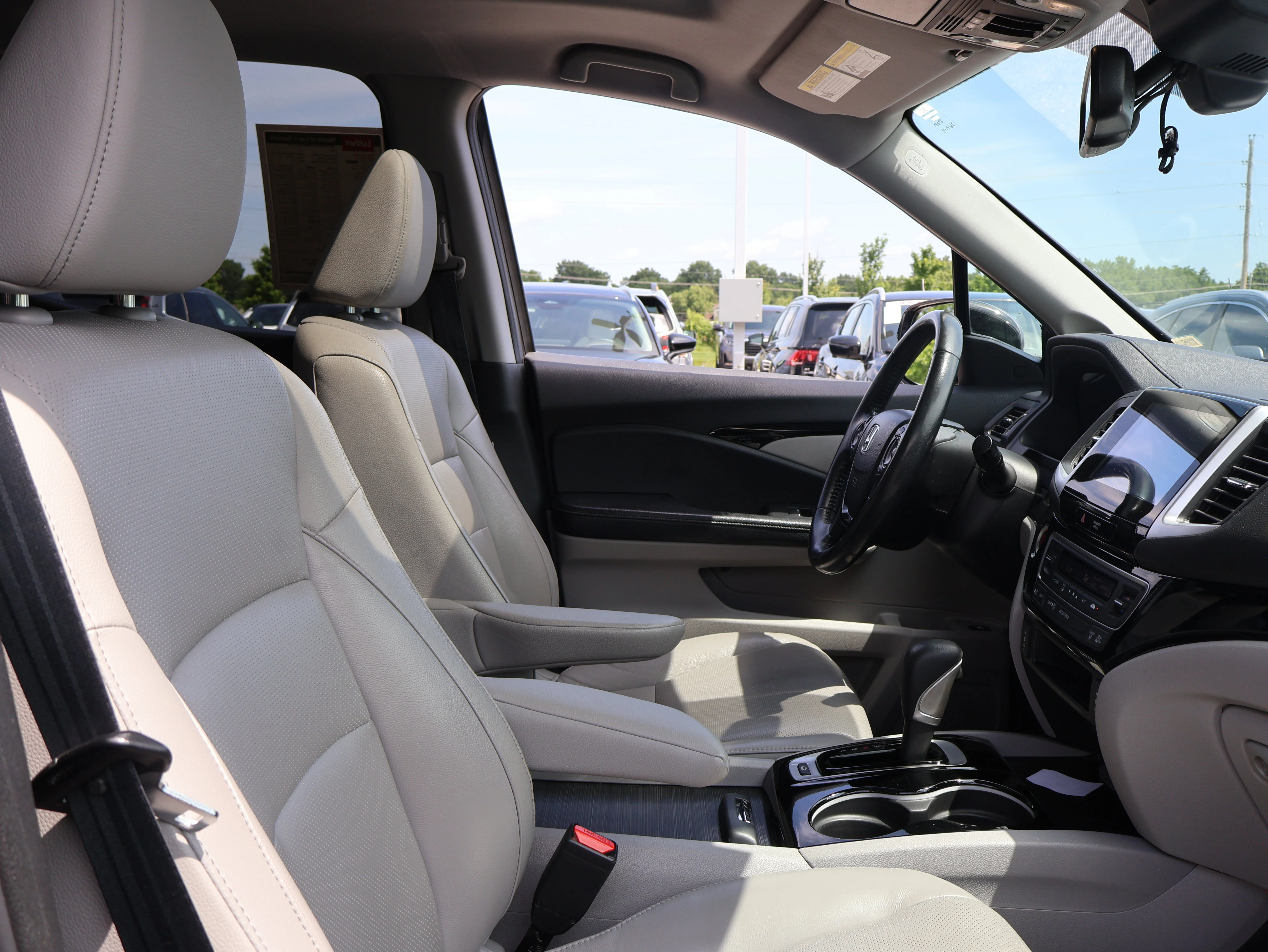 Used 2019 Modern Steel Metallic Honda RTL-E image 8