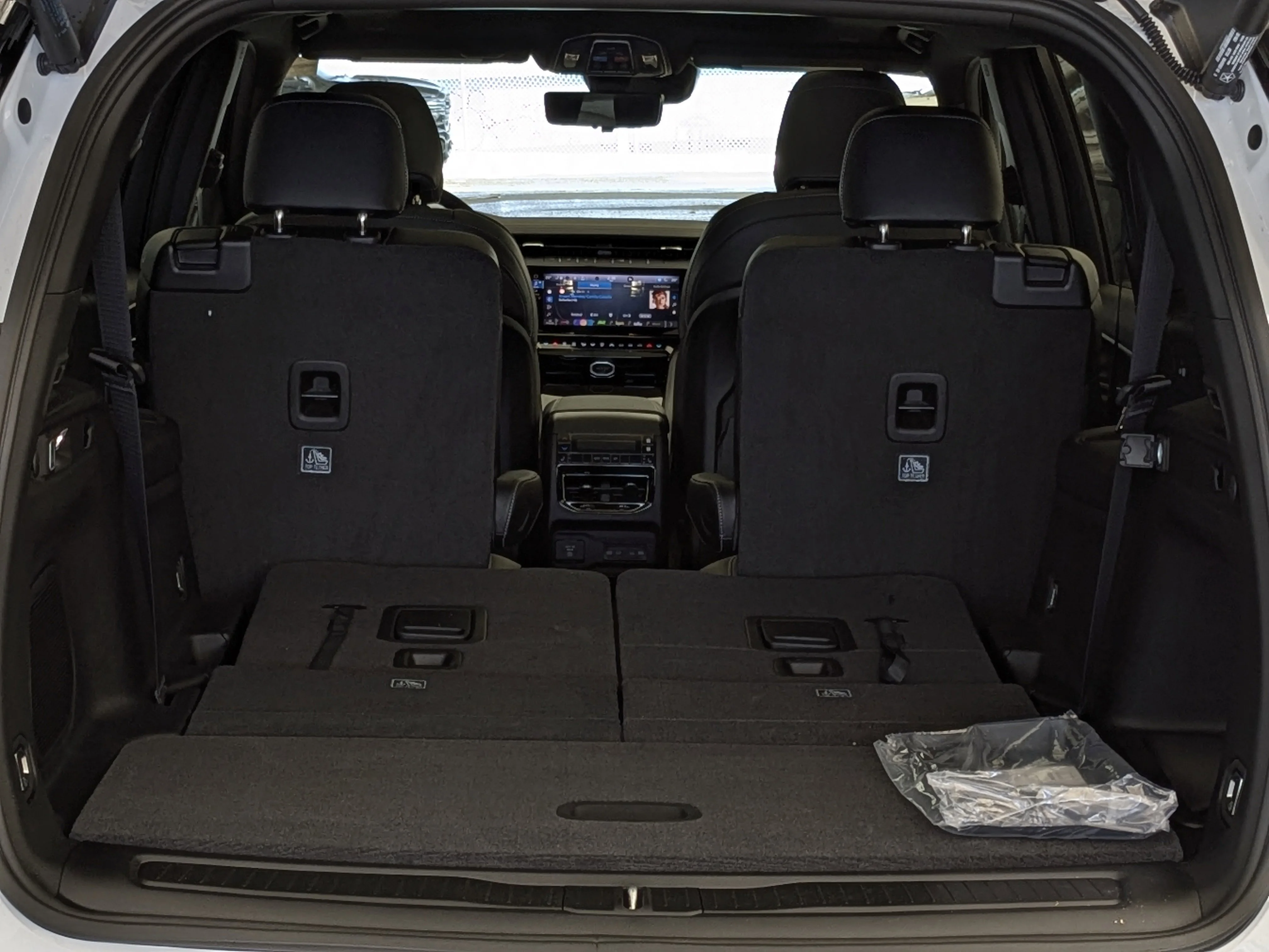New 2026 White Jeep Limited Reserve - - Pano Sunroof - 6-Passenger Seating - Trailer Tow - Vent Seats & More! image 35