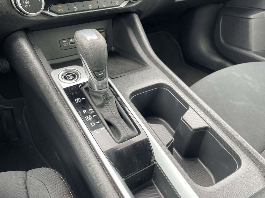 Used 2023 White Nissan SV image 19