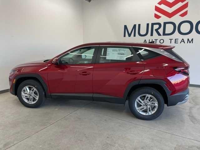 Used 2025 Ultimate Red Hyundai SE image 2