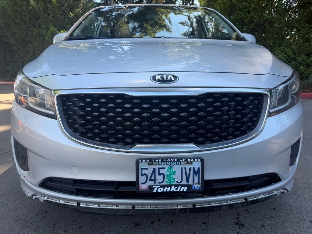 Used 2016 Bright Silver Metallic Kia LX image 7