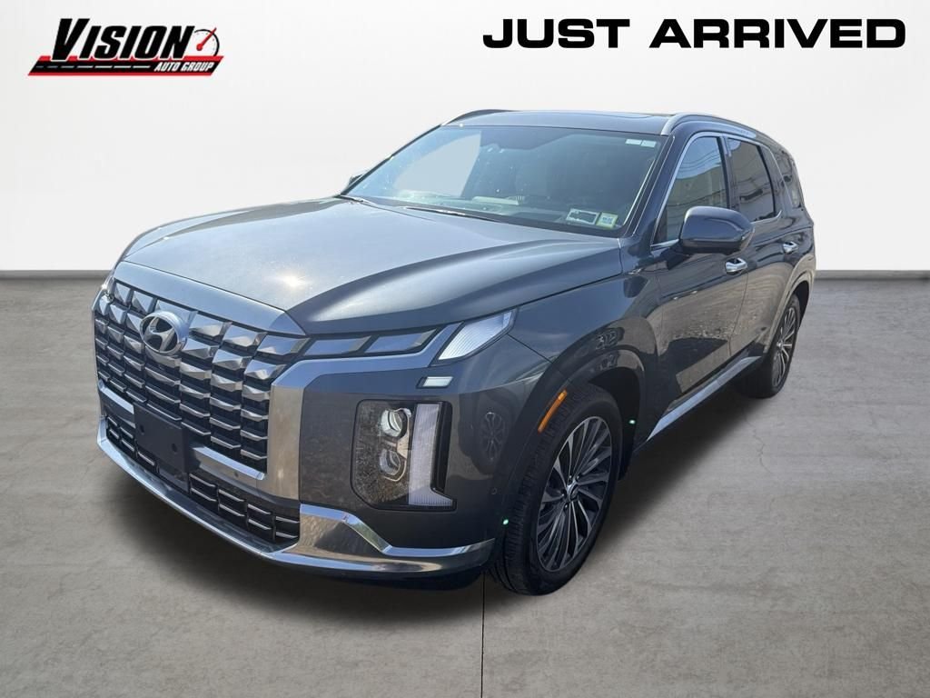 Used 2025 Gray Hyundai Calligraphy image 1