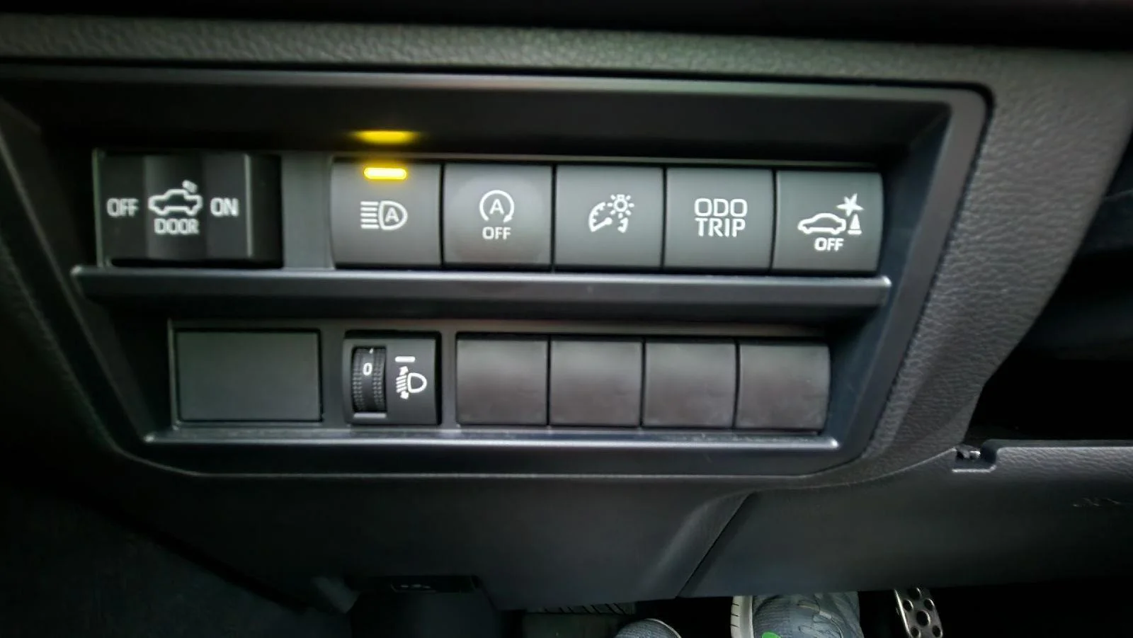 Used 2024 Magnetic Gray Metallic Toyota SR5 image 28
