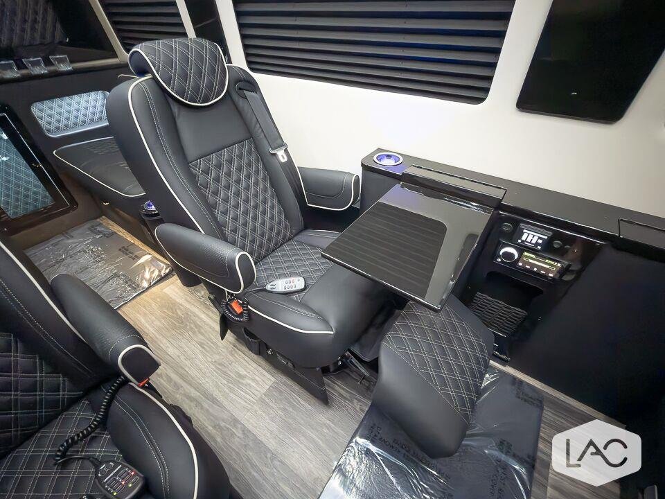 New 2027 BLACK OGV LUXURY COACH 170EXT image 22