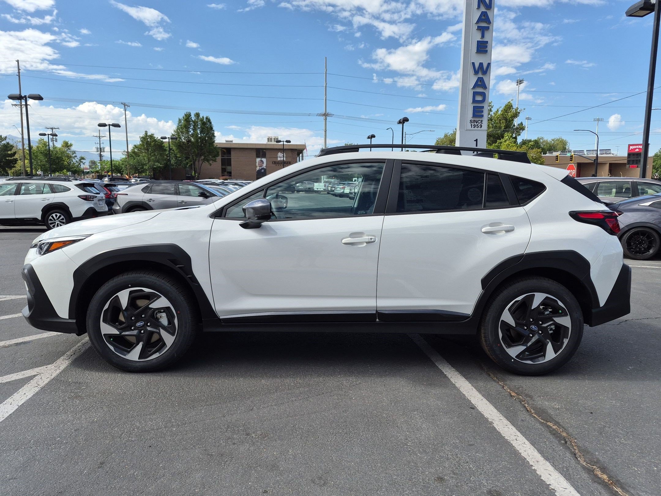 New 2026 CRYSTAL WHITE PEARL Subaru Limited image 7
