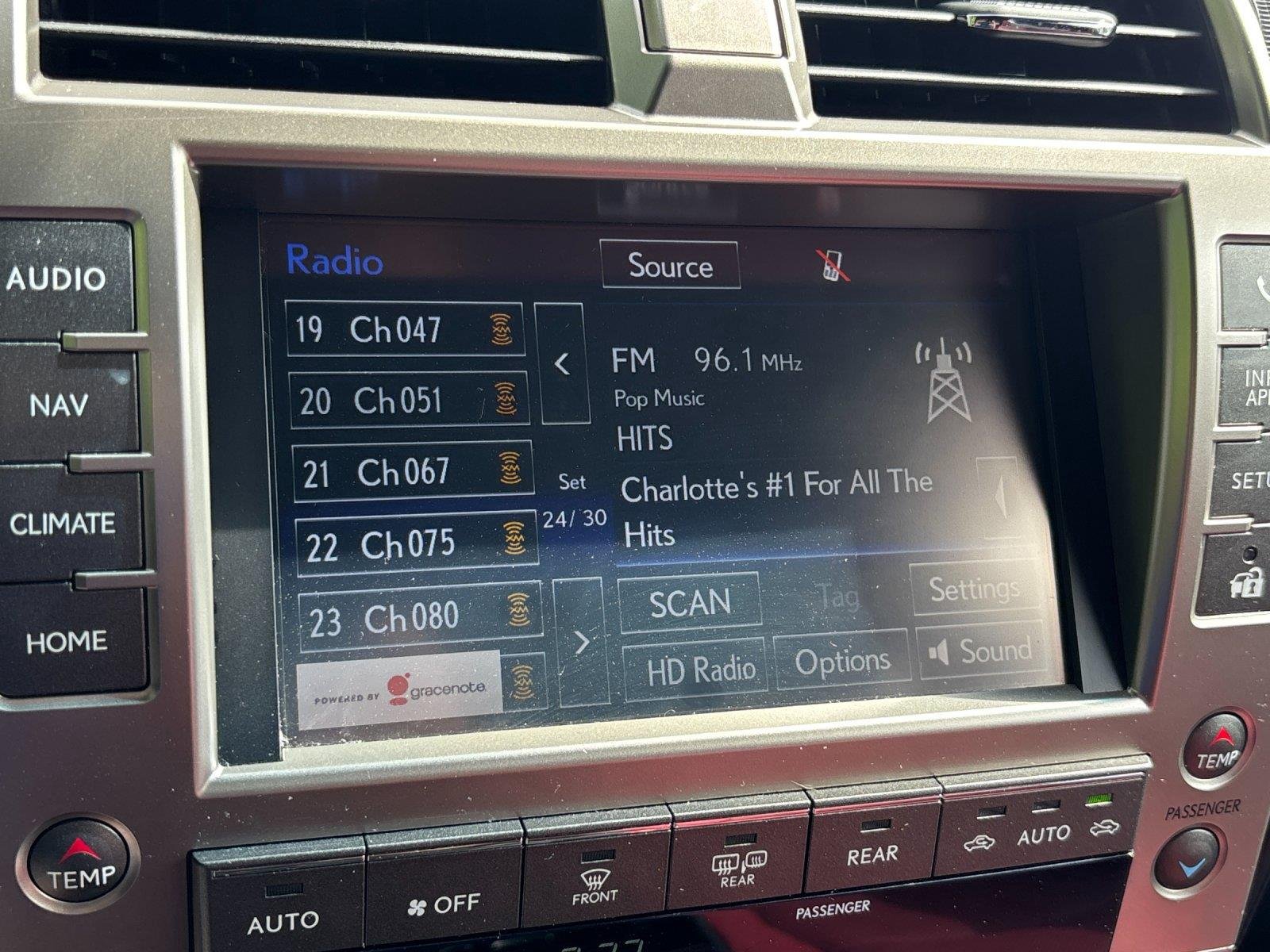 Used 2021 Atomic Silver Lexus GX 460 Premium image 24