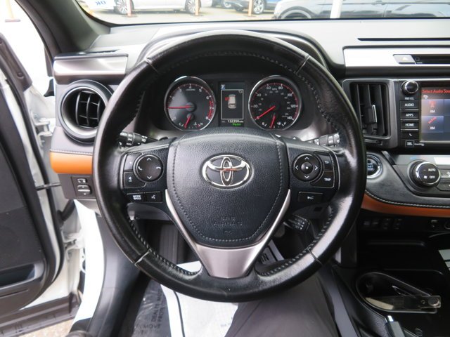 Used 2017  Toyota SE image 27