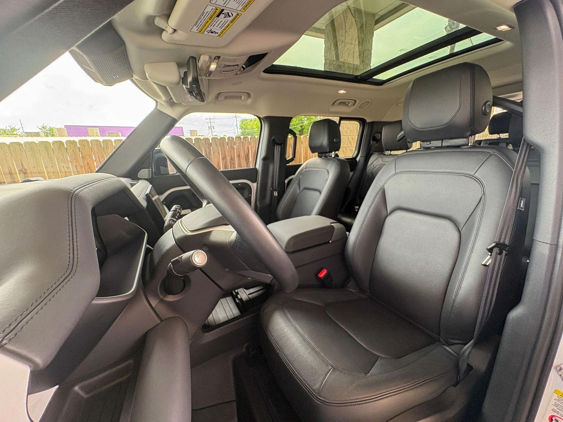 Used 2024 Gray Land Rover P300S image 25