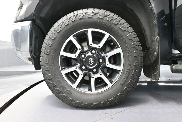 2020 Toyota Tundra Limited - Photo 16
