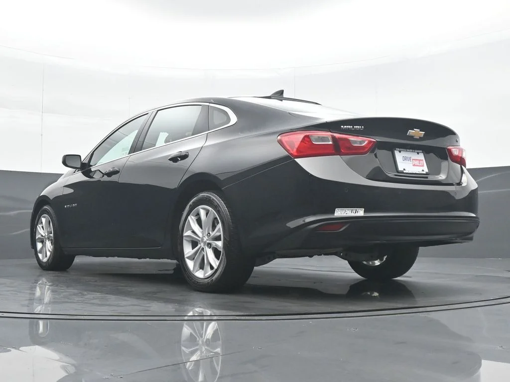 Used 2025 Black Chevrolet LT image 28